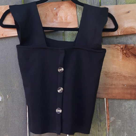 black top - Picture 3 of 4